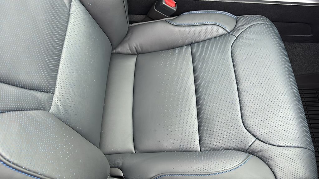 New 2025 Toyota Tundra Platinum AWD/4WD image 9