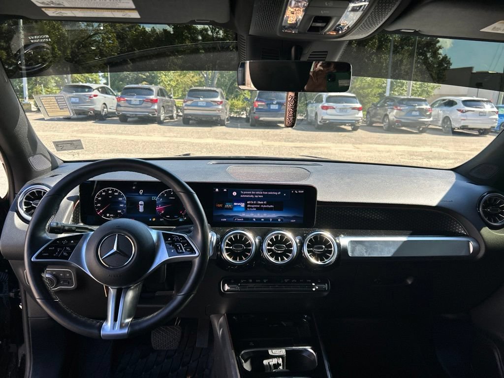 Used 2025 Mercedes-Benz GLB 250 image 20