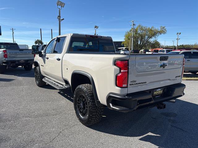 New 2026 Chevrolet Silverado 2500 ZR2 w/ LPO, Dark Essentials Package image 5