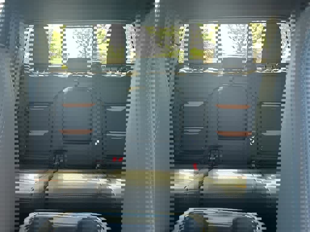 New 2024 GMC Sierra 1500 AT4 w/ Technology Package image 27