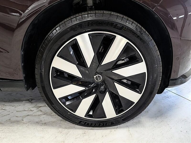 Used 2025 Volvo EX90 Ultra AWD/4WD image 12