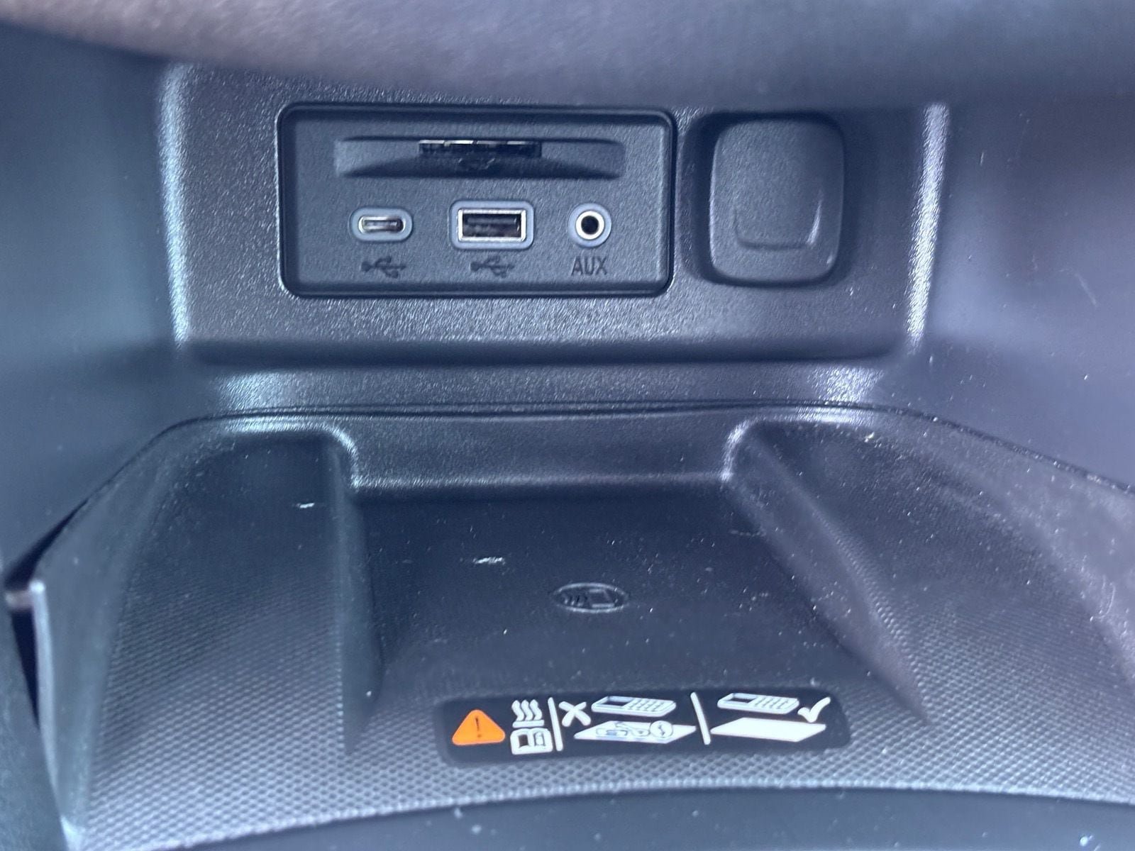 Used 2020 Chevrolet Equinox Premier FWD image 31