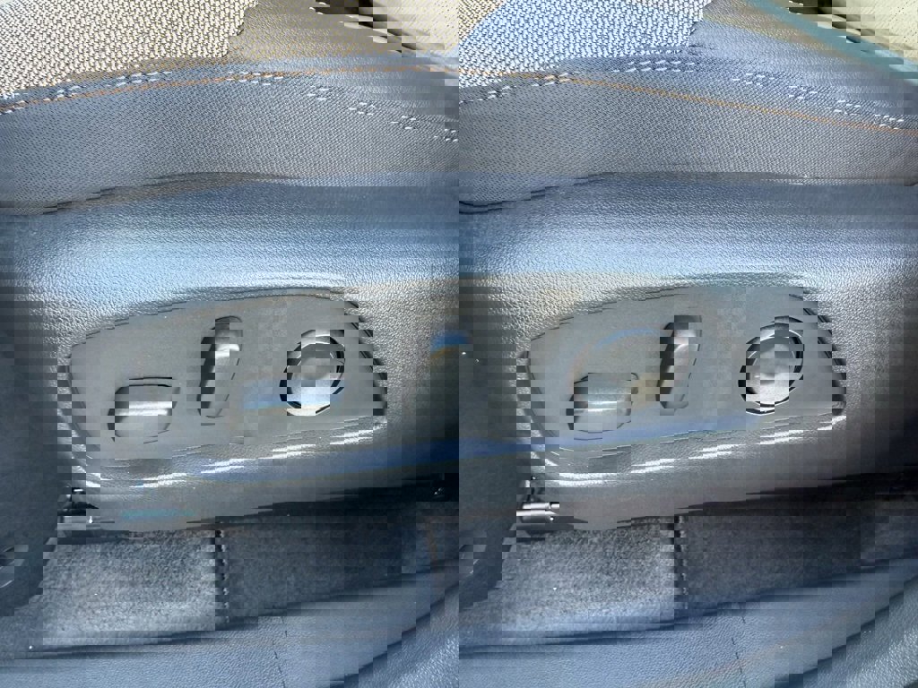 New 2026 Chevrolet Equinox ACTIV w/ Convenience Package III image 10