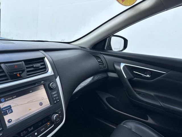 Used 2016 Nissan Altima 2.5 SL w/ 2.5 Technology w/LED Package FWD image 26