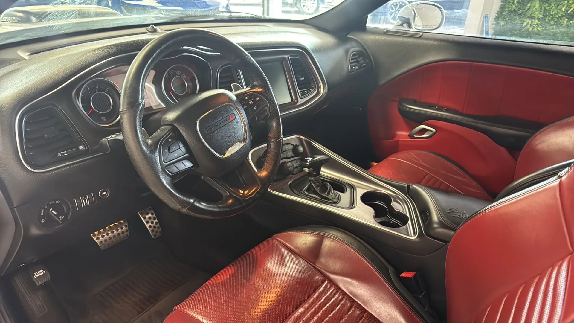 Used 2015 Dodge Challenger R/T Plus RWD image 10