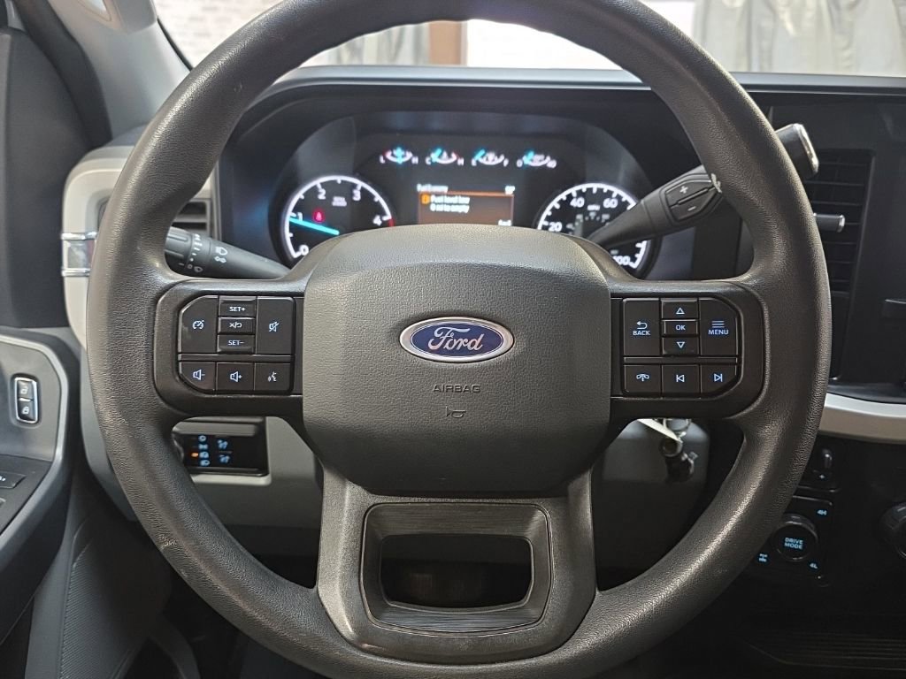 Used 2023 Ford F250 XLT w/ FX4 Off-Road Package image 17