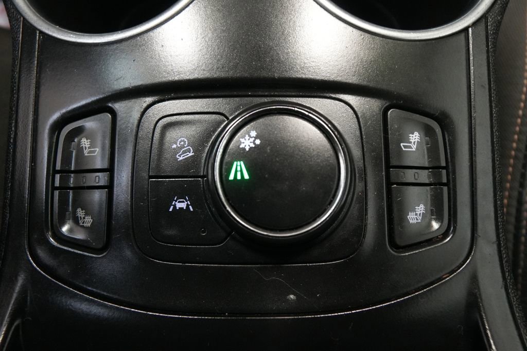 Used 2020 GMC Terrain SLT FWD image 33