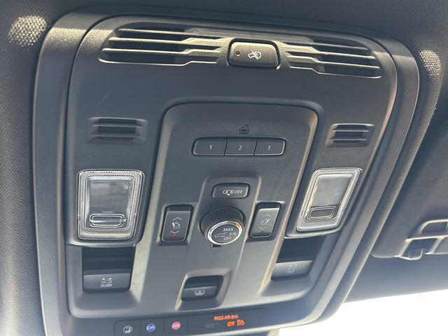 Used 2021 Cadillac Escalade ESV Premium Luxury image 34