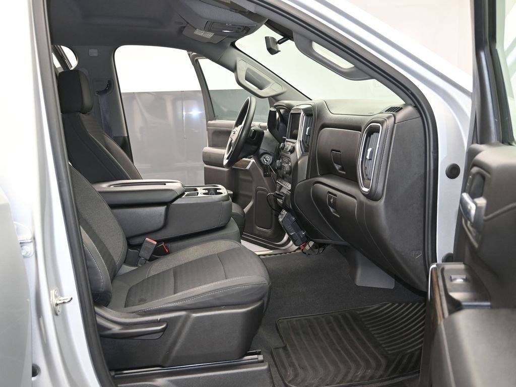 Used 2020 Chevrolet Silverado 1500 LT image 22