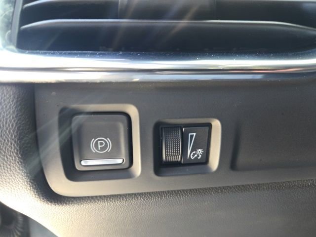 Certified 2019 Cadillac XT4 Premium Luxury w/ Cold Weather Package image 22