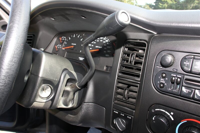 Used 2003 Dodge Dakota Sport AWD/4WD image 8