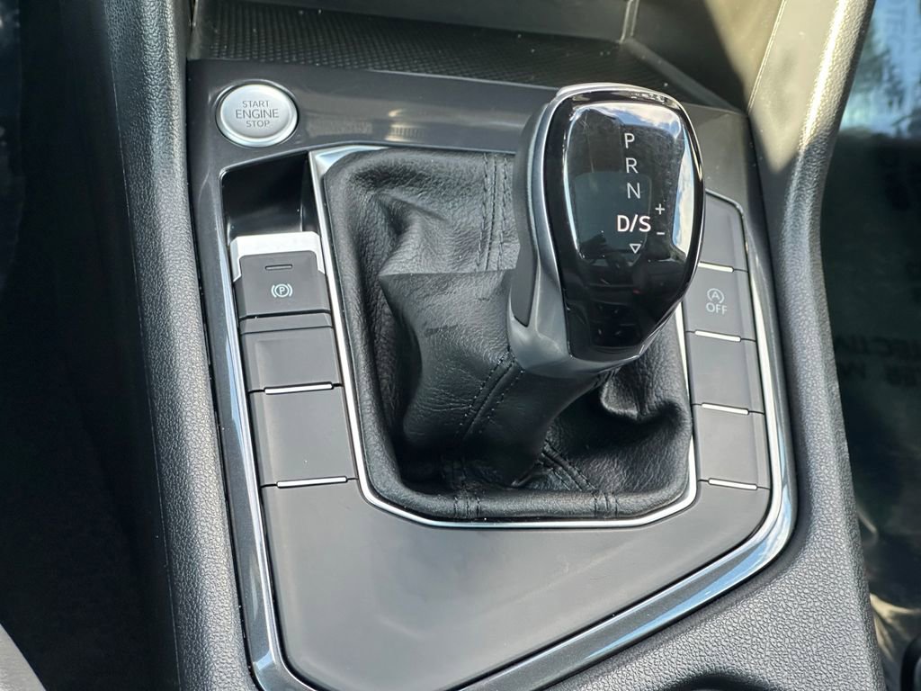 Used 2024 Volkswagen Tiguan Wolfsburg Edition image 16