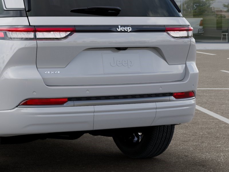 New 2026 Jeep Grand Cherokee Limited AWD/4WD image 14