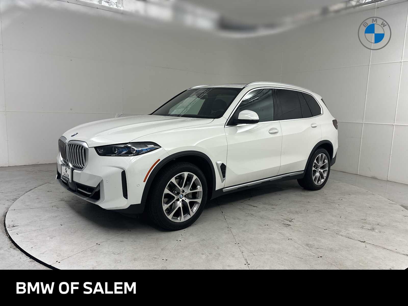 Used 2024 BMW X5 xDrive40i w/ Premium Package