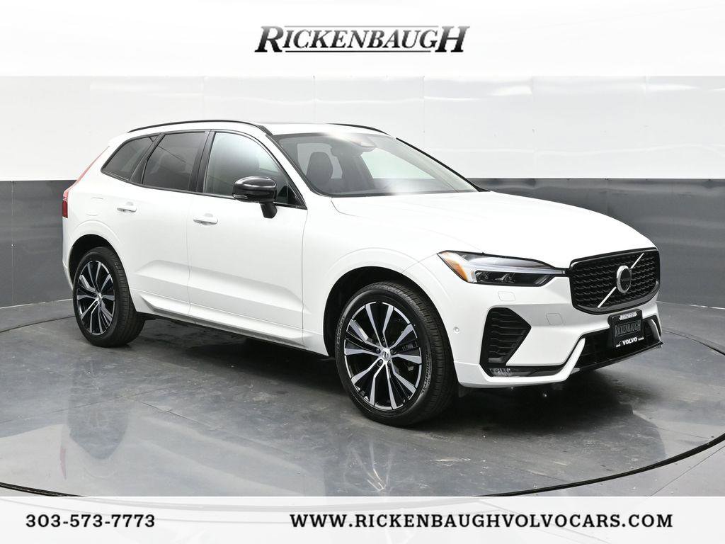 Used 2025 Volvo XC60 B5 Plus image 1