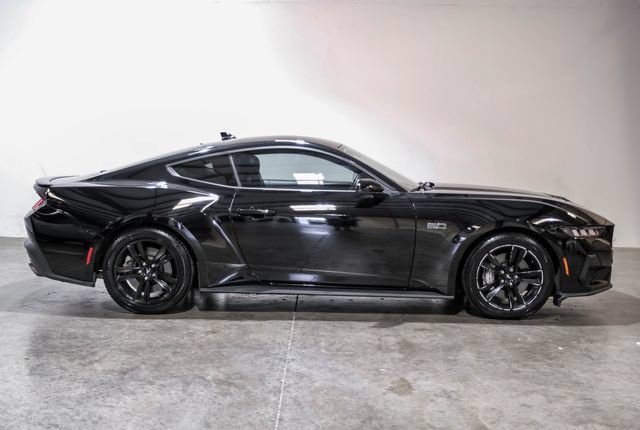 Used 2024 Ford Mustang GT RWD image 8
