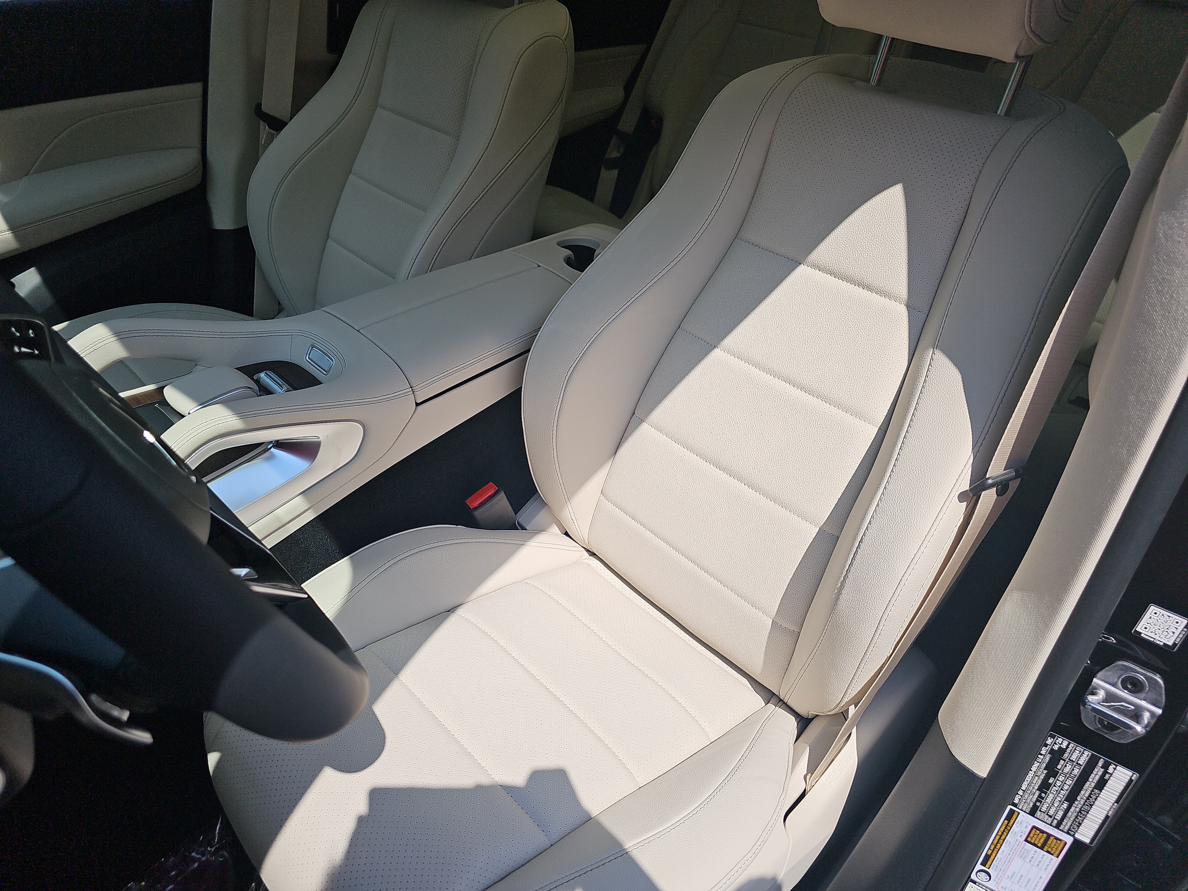 New 2026 Mercedes-Benz GLS 450 4MATIC image 17