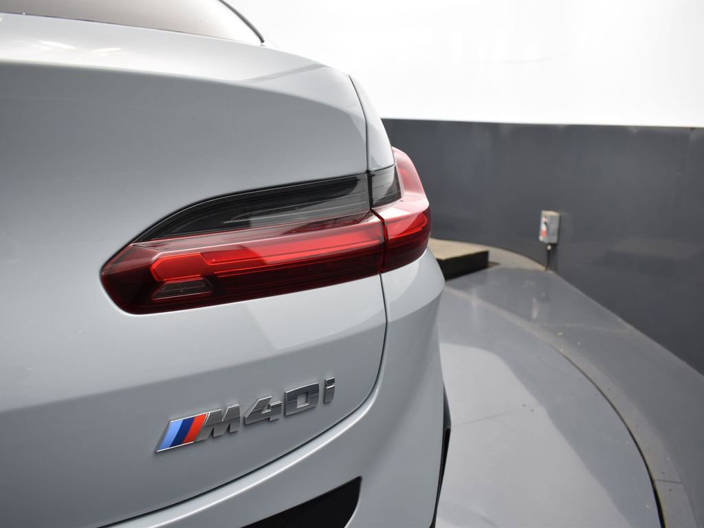 Used 2022 BMW X4 M40i image 30