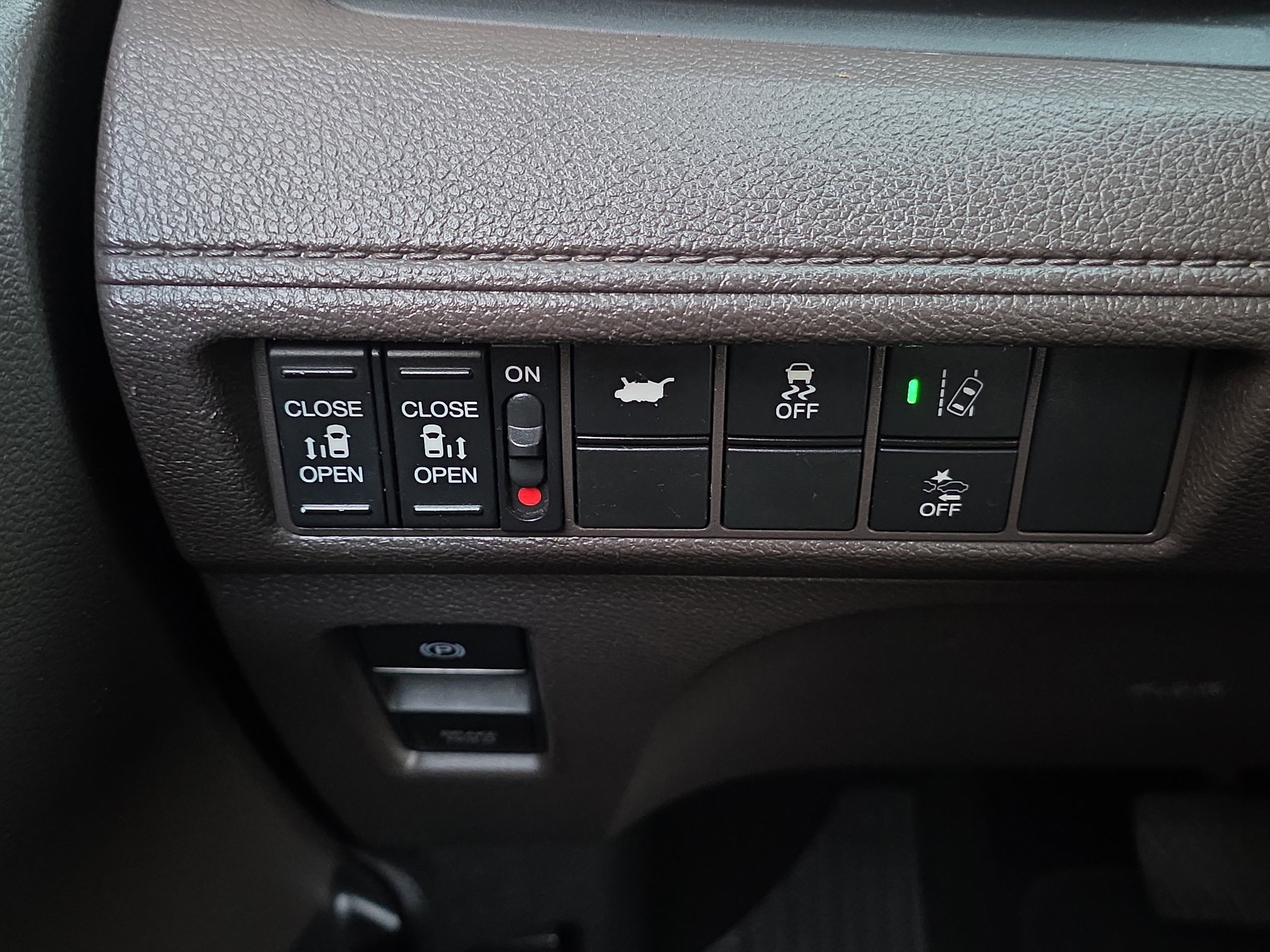 Used 2018 Honda Odyssey EX-L image 26