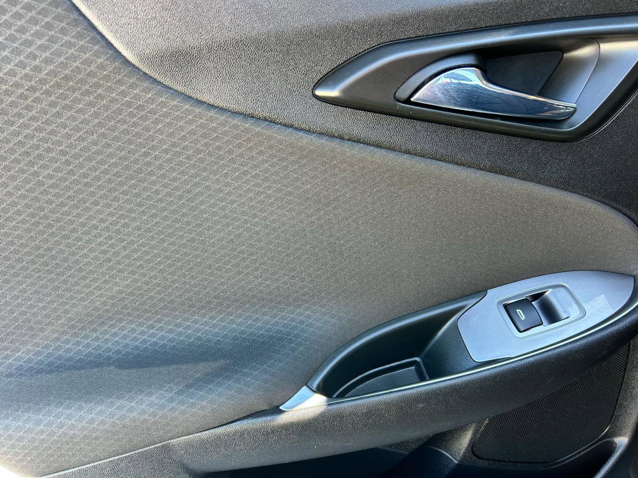 Used 2021 Chevrolet Malibu LT image 15