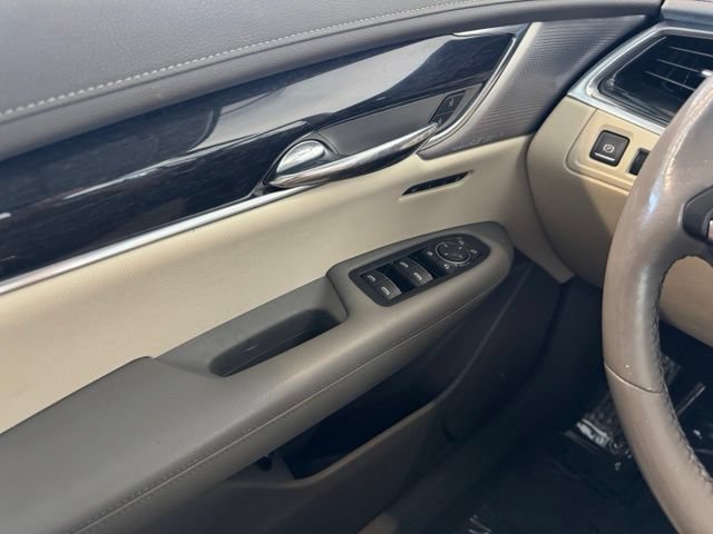 Used 2020 Cadillac XT6 Premium Luxury AWD/4WD image 37