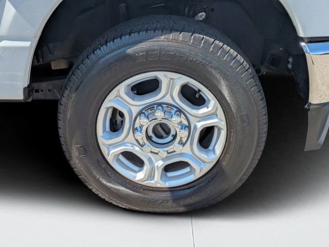 Used 2025 Ford F250 XLT image 8