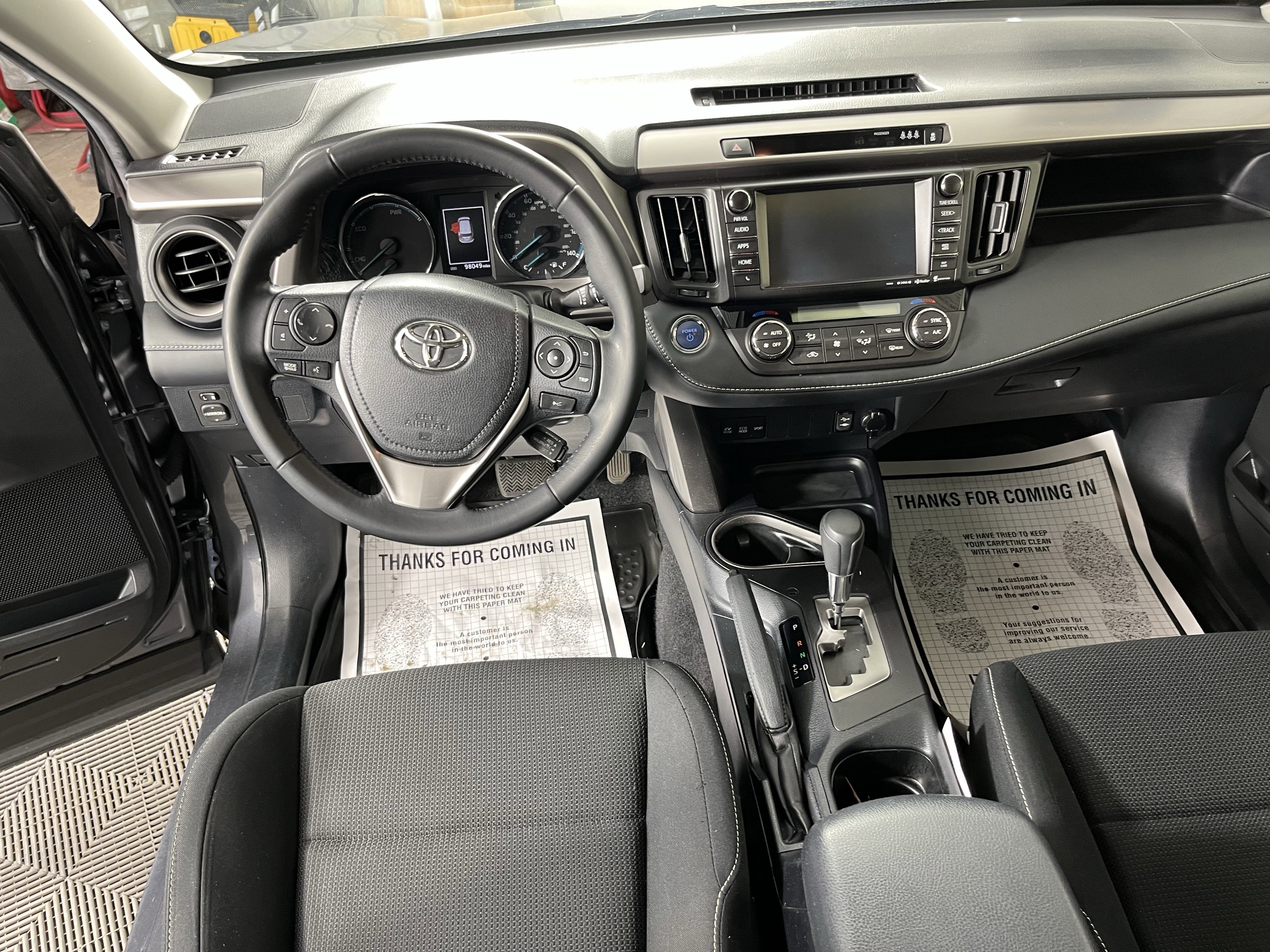 Used 2018 Toyota RAV4 XLE AWD/4WD image 11