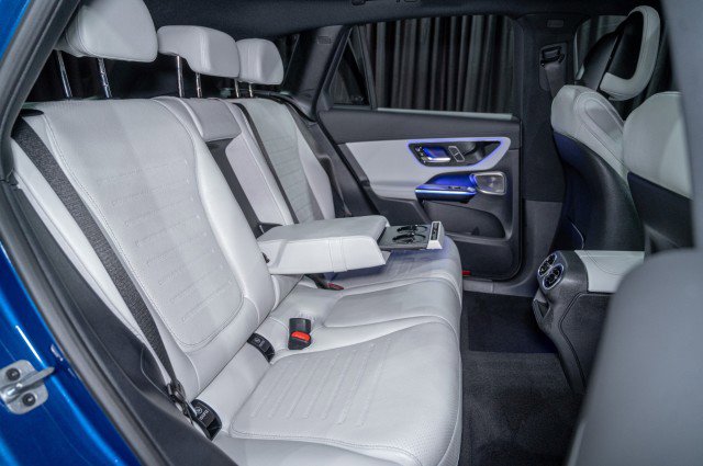 New 2026 Mercedes-Benz GLC 300 300 SUV image 11