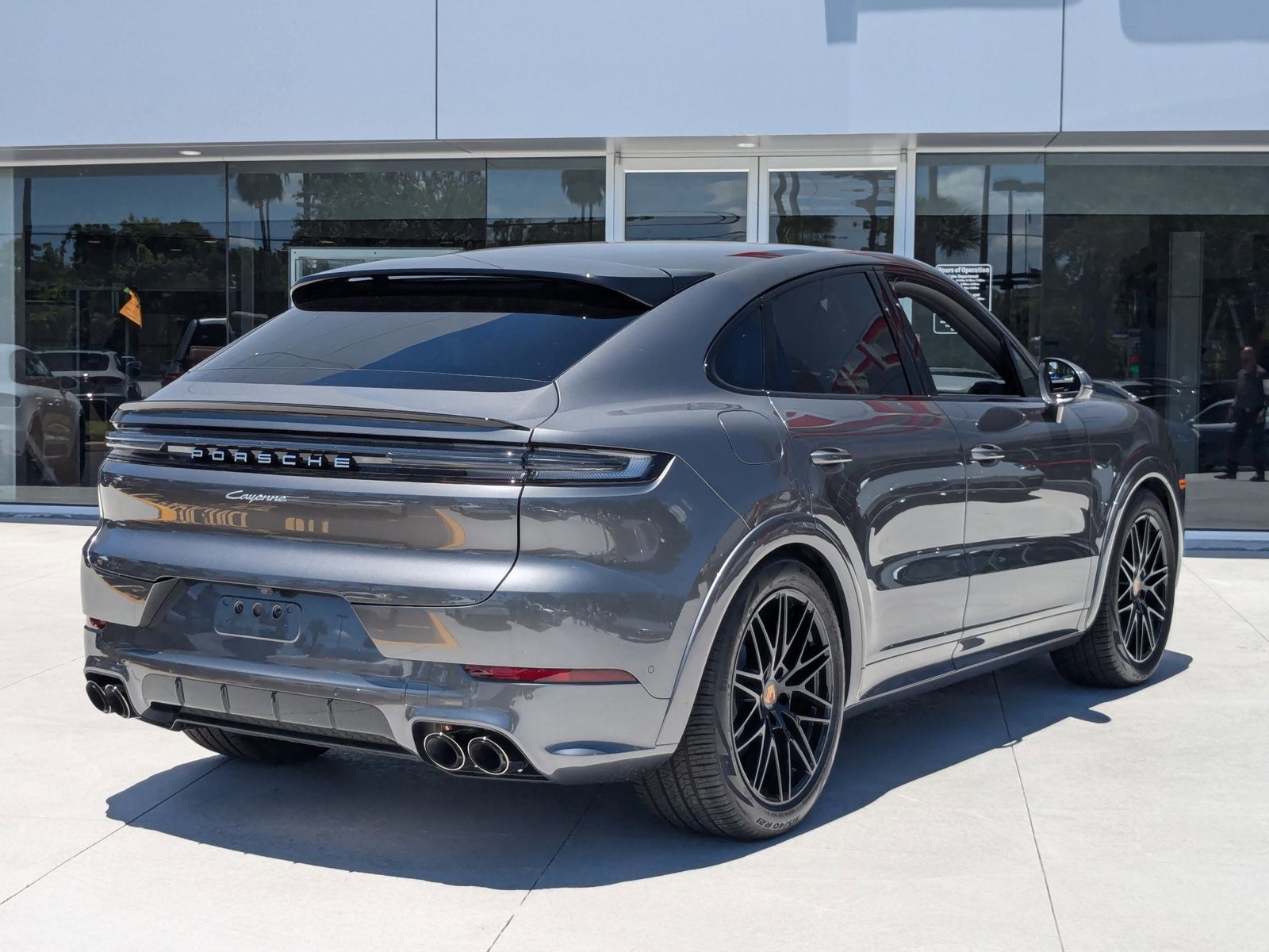 New 2025 Porsche Cayenne Coupe image 9