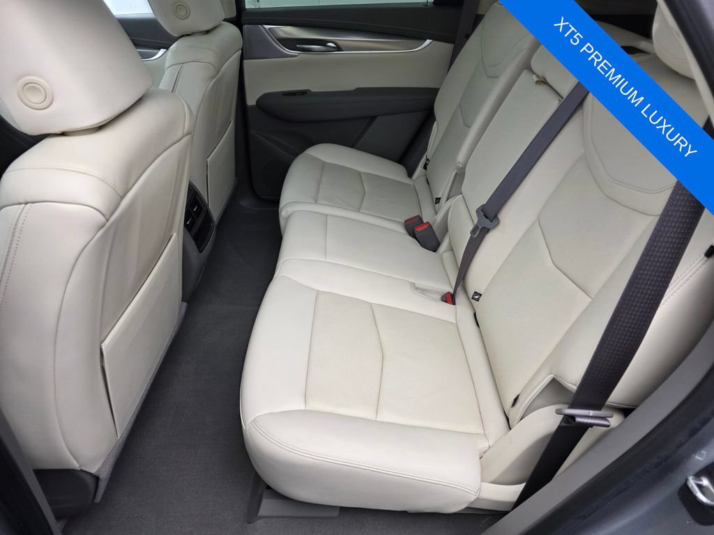 Used 2023 Cadillac XT5 Premium Luxury FWD image 13