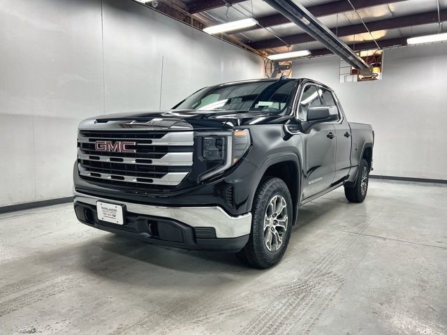 New 2026 GMC Sierra 1500 SLE image 1