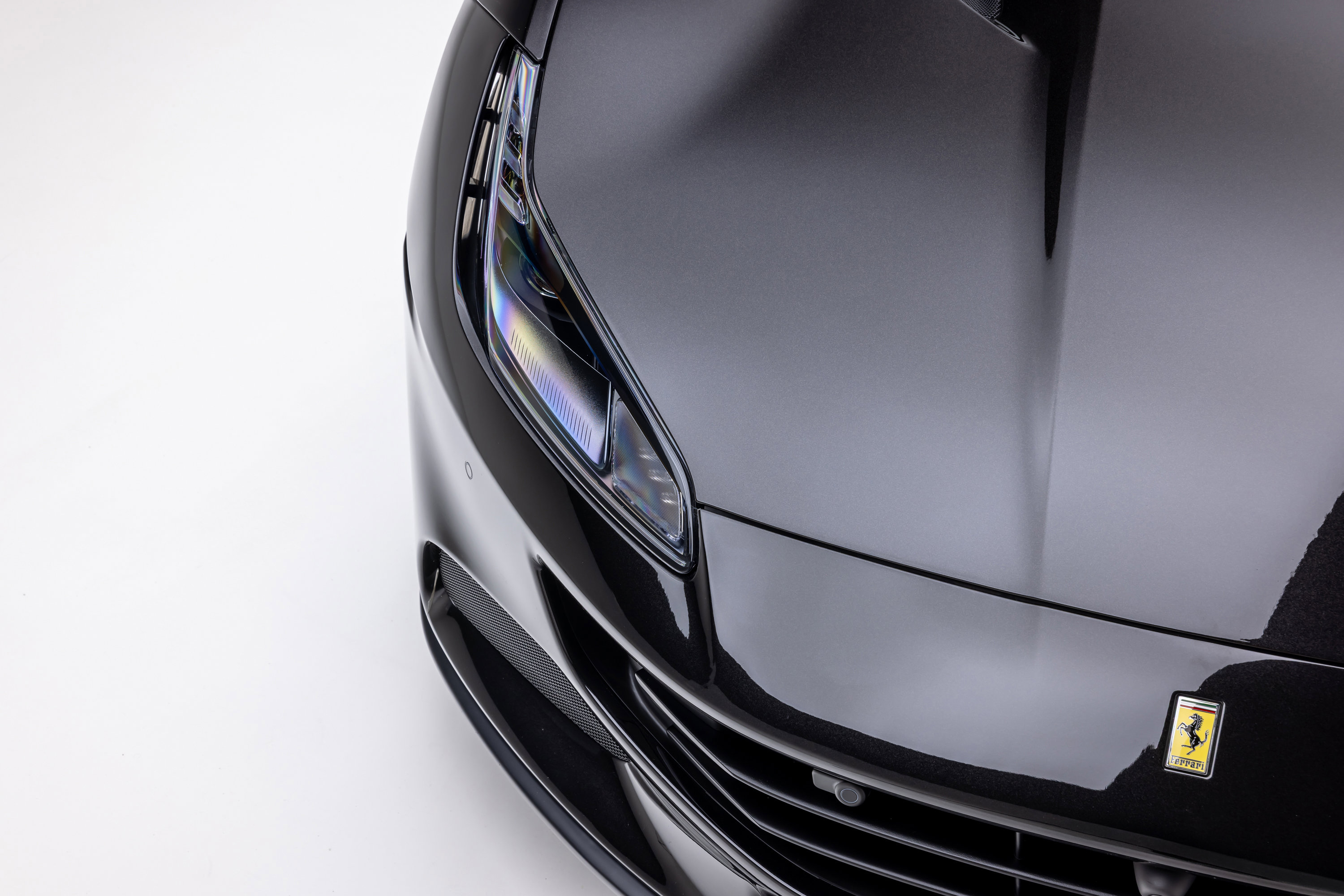 Certified 2023 Ferrari Portofino M RWD image 35