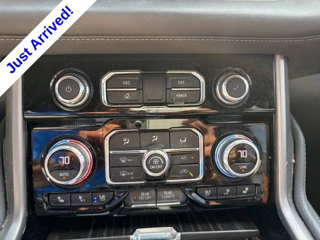 Used 2022 GMC Yukon XL Denali AWD/4WD image 38