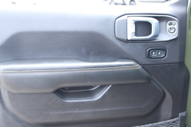 Used 2024 Jeep Wrangler Unlimited Sahara AWD/4WD image 11