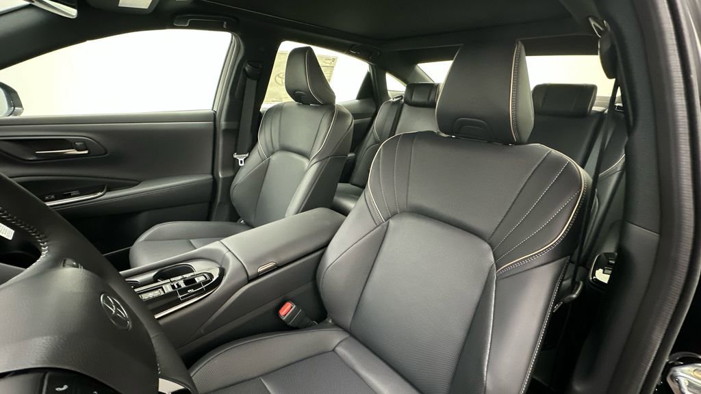 New 2026 Toyota Crown Limited w/ Advanced Technology Package image 9