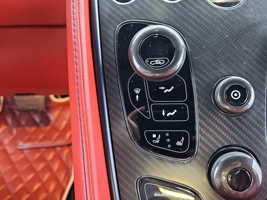 Used 2014 Aston Martin Vanquish Coupe RWD image 24