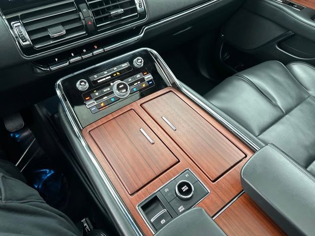 Used 2024 Lincoln Navigator L 4WD image 36
