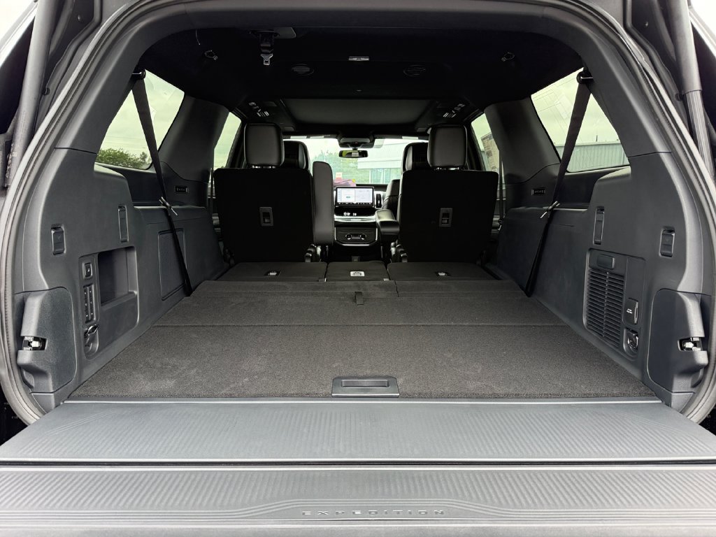 New 2027 Ford Expedition Max Platinum w/ Stealth Performance Package AWD/4WD image 23
