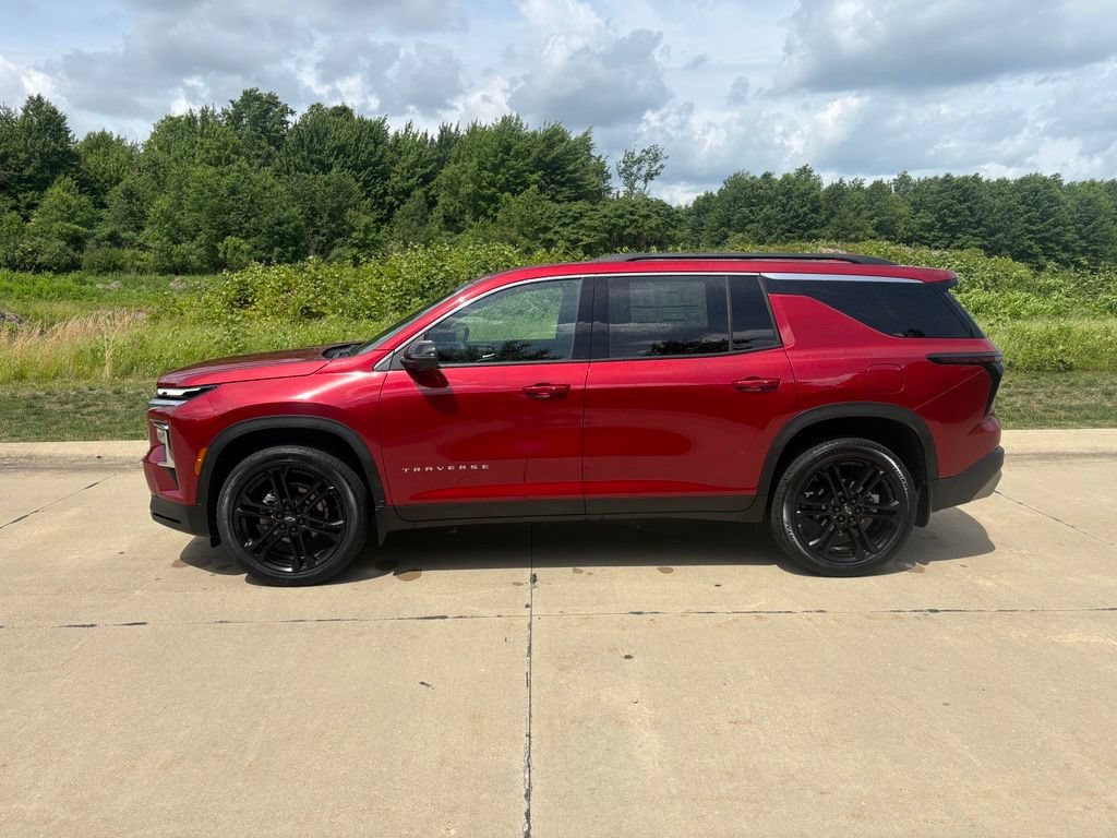 New 2026 Chevrolet Traverse LT w/ Driver Confidence Package AWD/4WD image 6
