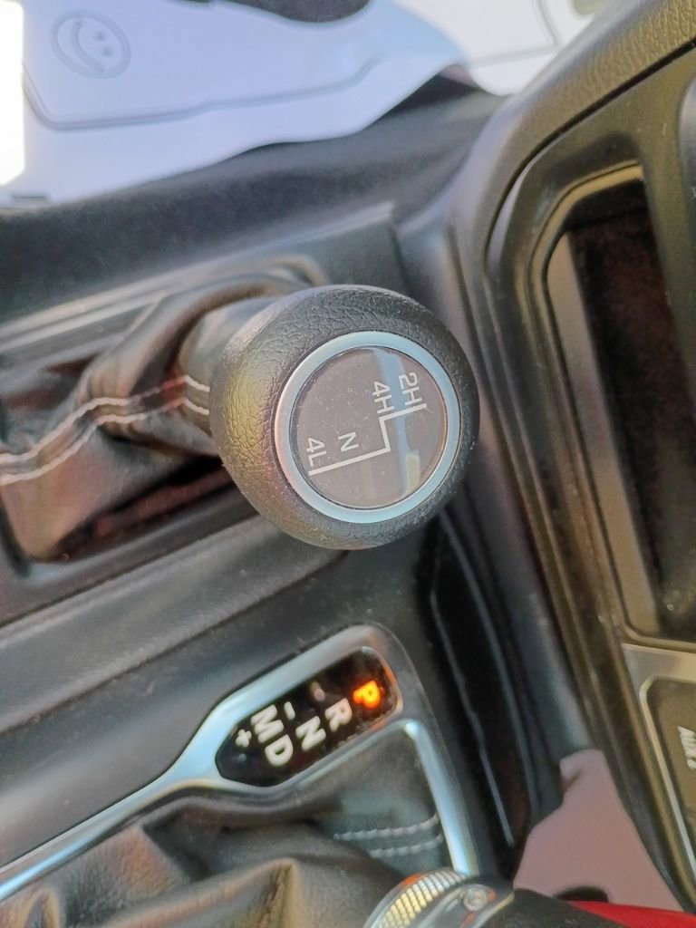 Used 2022 Jeep Wrangler Unlimited Sahara image 28