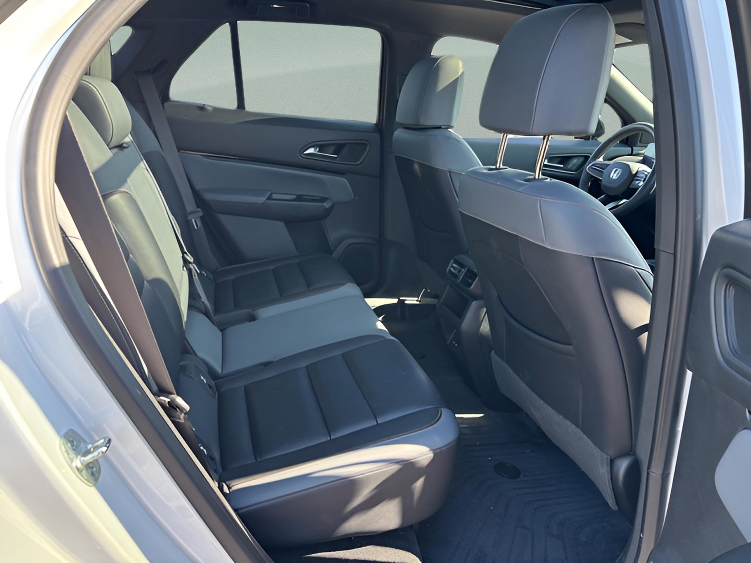 Used 2024 Honda Prologue Touring image 14