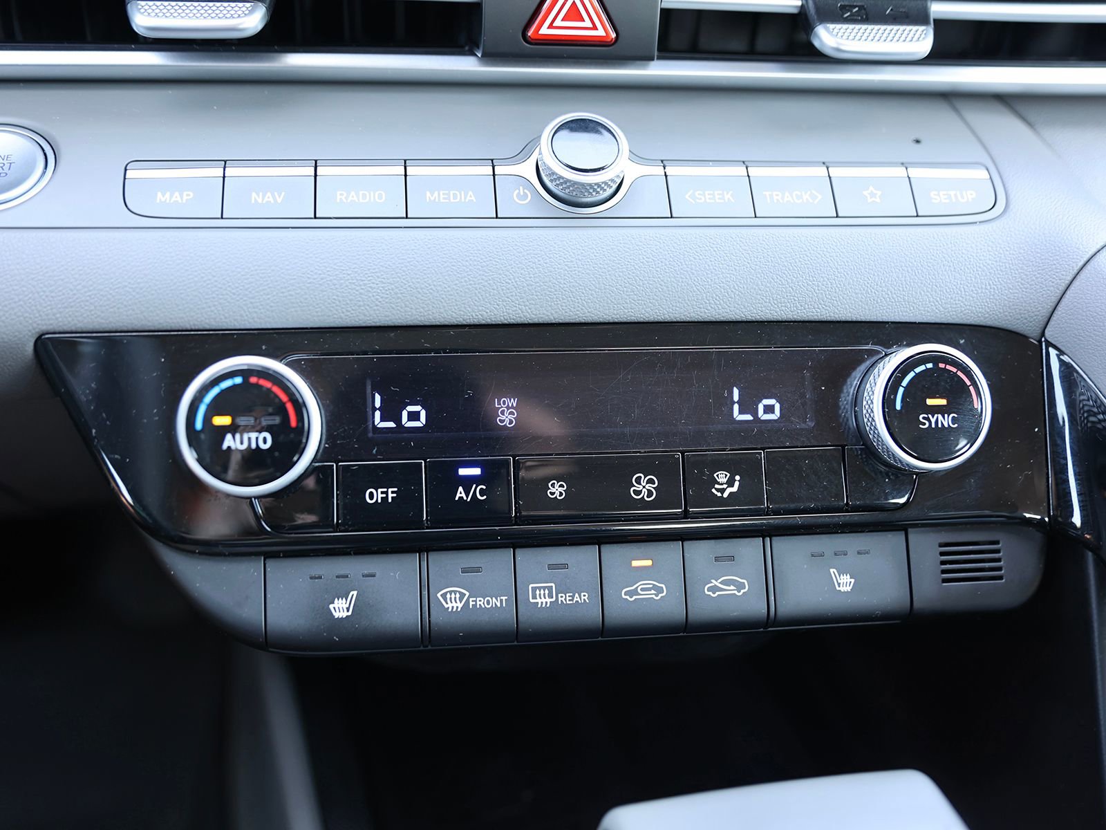 Certified 2023 Hyundai Elantra SEL w/ Convenience Package FWD image 22