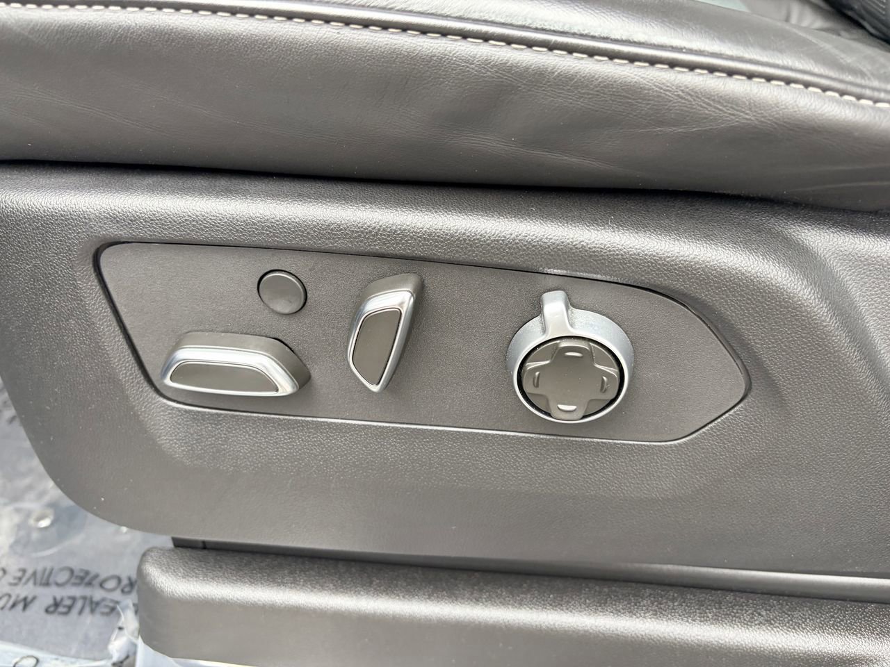 Certified 2024 Cadillac Escalade ESV V w/ Heavy-Duty Trailer Package image 21