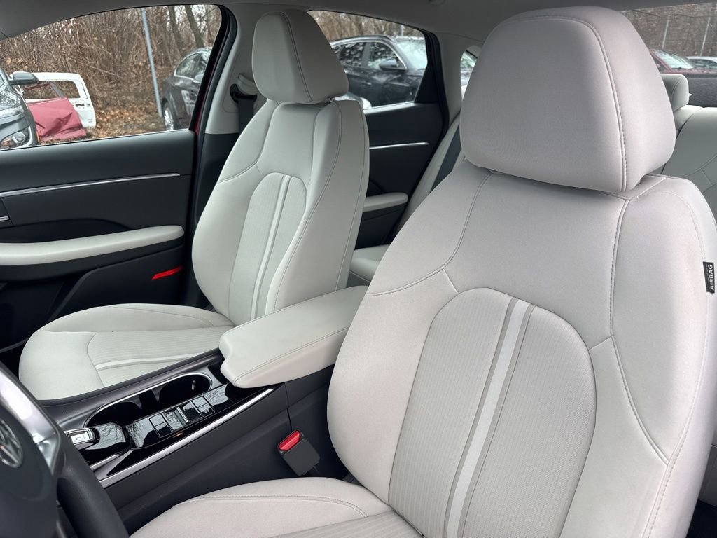 Used 2023 Hyundai Sonata SEL w/ Cargo Package image 31