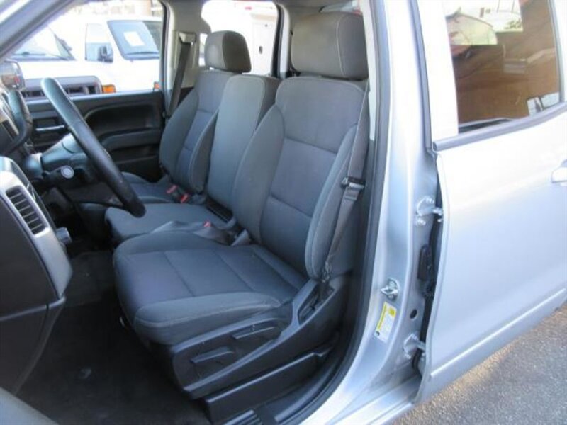 Used 2016 Chevrolet Silverado 1500 LT RWD image 12