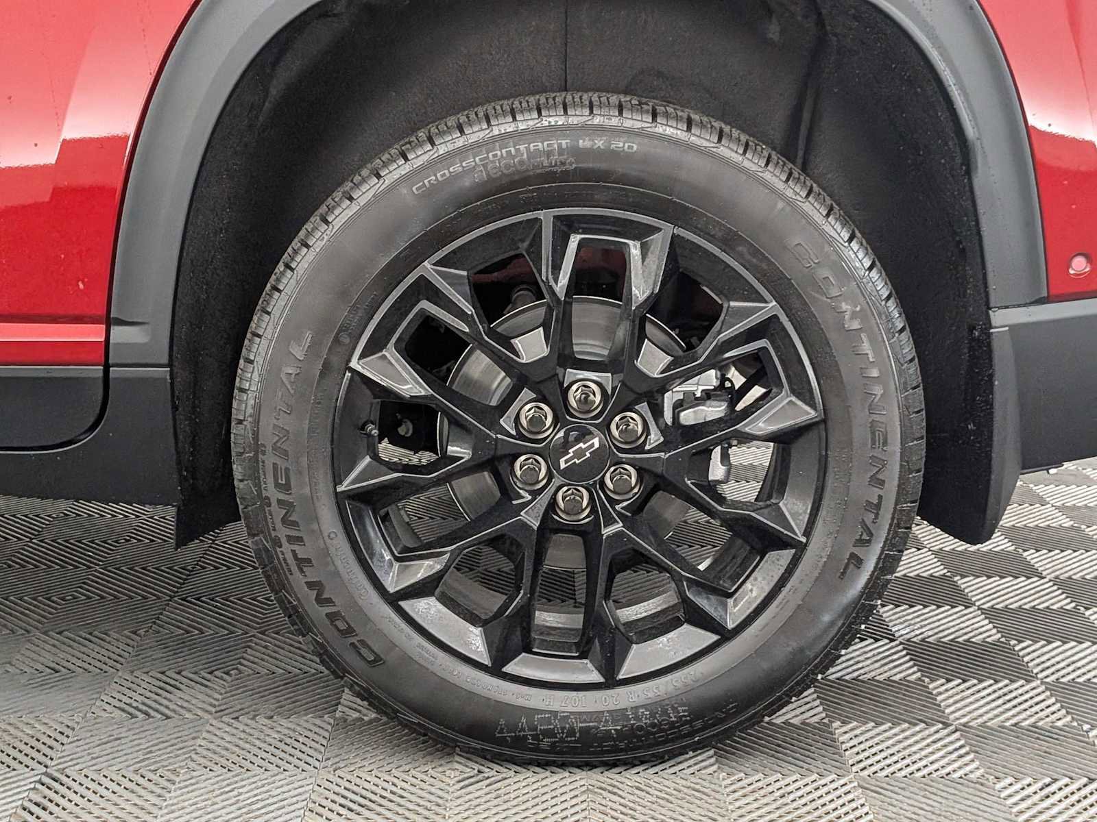 New 2026 Chevrolet Traverse LT w/ Enhanced Driving Package image 13