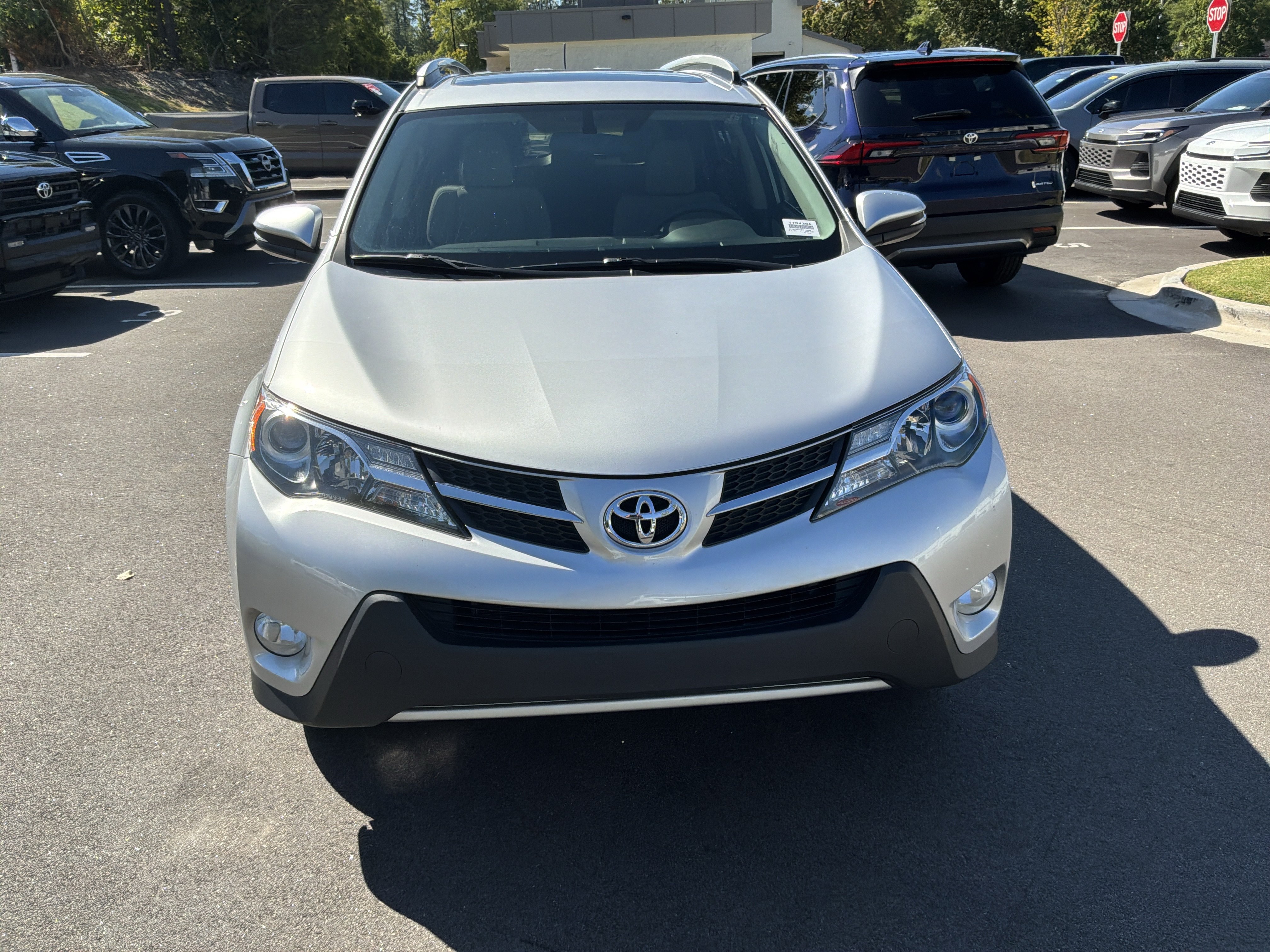 Used 2014 Toyota RAV4 XLE FWD image 3