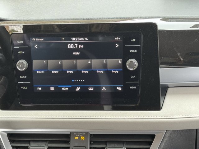 New 2026 Volkswagen Taos SE AWD/4WD image 17