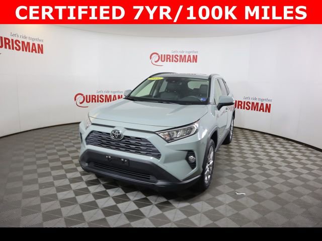 Used 2020 Toyota RAV4 XLE Premium image 2