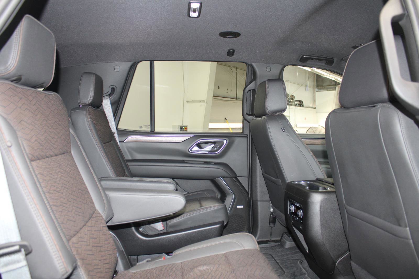 Used 2024 Chevrolet Tahoe High Country image 25